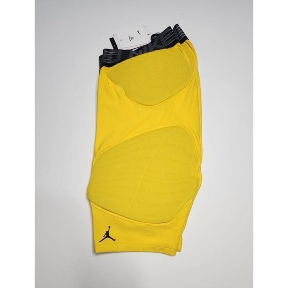 Nike Jordan Pro Hyperstrong 5-Pad Basketball BQ2724-728